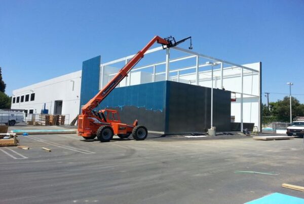 Hansen Cold Storage también construye paredes aislantes